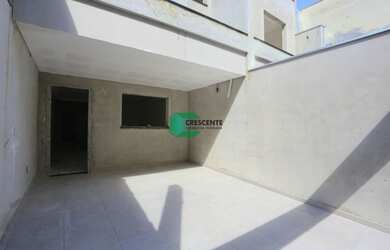 Imagem 2: Sobrado triplex novo para venda com 3 suítes, rooftop, 2 vagas, B. Casa Branca, Santo Andr