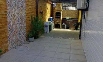 Imagem: Apartamento térreo com área privativa