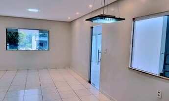 Imagem: URGENTE! Casa em condomínio rodeada de