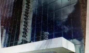 Imagem 3: Sala Comercial Mirai Oficce, 32m², andar alto, janela para Baia. com 1 banheiro. Em andar