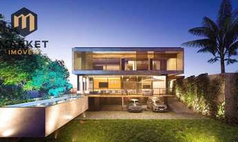 Imagem 6: Casa Frente Mar 04 Suítes, 344 m² por R$ 7.100.000 - Praia do Estaleiro - Balneário Cambor