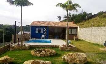 Imagem 5: Chácara em Atibaia com lago e piscina porteira fechada