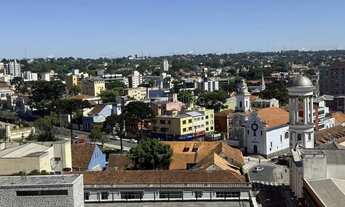 Imagem 2: Apartamento para alugar no Centro de Curitiba andar alto, vista incrível e sol o dia todo