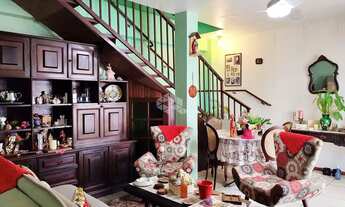 Imagem 3: Casa com 5 dormitórios e elevador no bairro Petrópolis