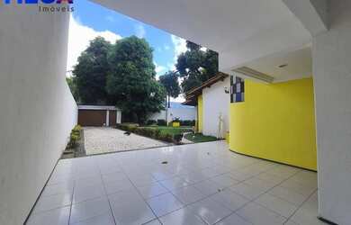 Imagem 8: Espaçosa Casa Duplex com 665,75 m² Conforto, Lazer e Localização Privilegiada!