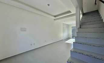 Imagem 3: Sobrado para venda possui 79 metros quadrados com 2 quartos em Real Parque - São José - SC