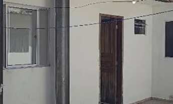 Imagem: ALUGO CASA DOS FUNDOS