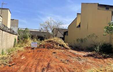 Imagem 4: Lote 300 metros - Alice Barbosa