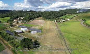 Imagem 2: Viva o Sonho de Morar nas Montanhas com Seu Próprio Avião!