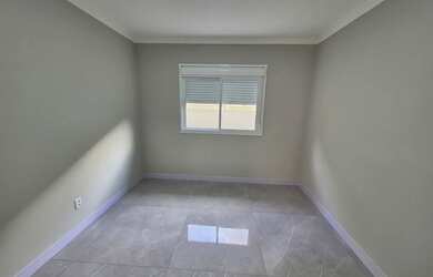 Imagem 7: Casa térrea no bairro Niterói com 190m² de área construída e terreno de 484m²