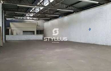 Imagem 3: Madureira Galpão / depósito com 5 vagas na garagem