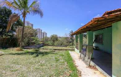 Imagem 4: Grande terreno Rua Seraphim Banietti