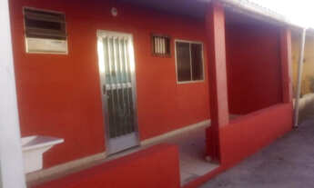 Imagem 2: Casa tipo quitinete Grande com varandão