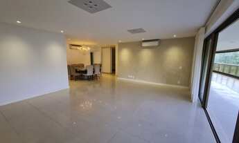 Imagem 2: Apartamento para venda com 278 metros quadrados com 4 quartos