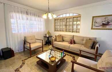 Imagem 3: Charmoso sobrado com 3 quartos, sala ampla, com 420 m², vista maravilhosa, piscina e área