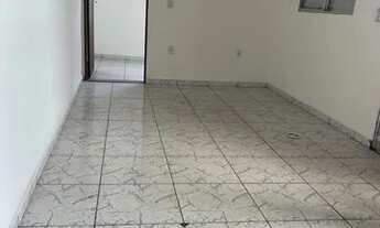 Imagem 2: Aluga- se casa em suzano 2 dormitórios R$ 690,00 1 mês de depósito