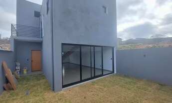 Imagem 5: Sobrado em bairro residencial a venda em Pinhalzinho/SP