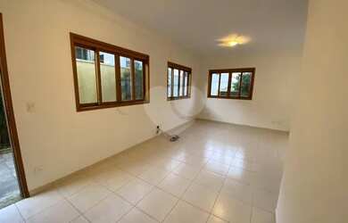 Imagem 5: Linda casa de 04 dormitórios em condomínio fechado na Saúde