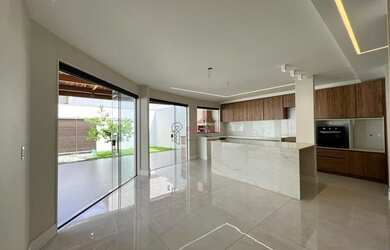 Imagem 4: Casa belíssima em ótima localização na Mata da Praia!