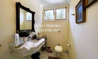 Imagem 7: Casa de condomínio para venda possui 752 metros quadrados com 4 quartos em Granja Viana