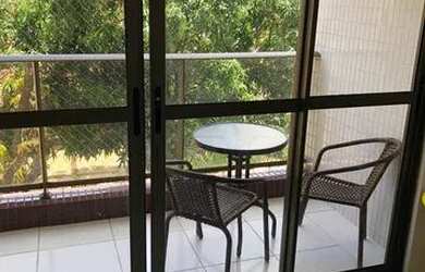 Imagem 2: Apartamento para alugar anualmente e temporada. Todo mobiliado, 2 quartos e varanda