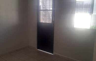 Imagem 5: Casa de fundos Casa com 1 dormitório