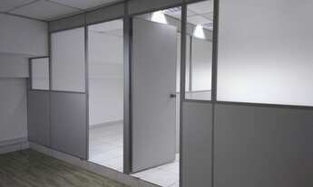 Imagem 6: Trata-se de 1 pavimento no primeiro andar com acesso para a Rua Roma 620 no centro comerci