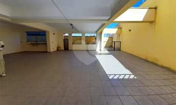 Imagem 2: Sobrado para aluguel e venda tem 400 metros quadrados com 3 quartos