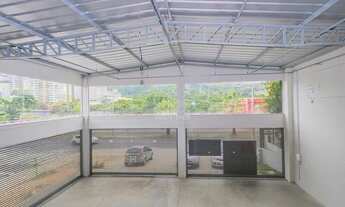 Imagem 6: Loja de esquina na Antônio de carvalho