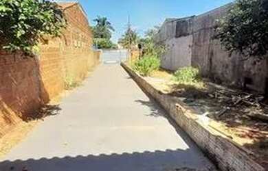 Imagem 2: Casa para aluguel tem 80 metros quadrados com 1 quarto em Coophavila II - Campo Grande - M