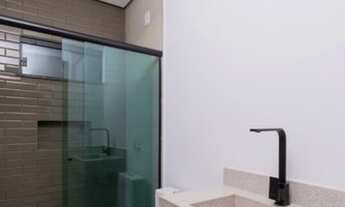 Imagem 2: Casa de condomínio para venda possui 170 metros quadrados com 3 quartos.,