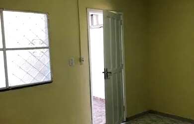 Imagem 7: Casa no São Jorge, 1 quarto, sala, cozinha, banheiro toda gradeada