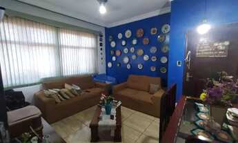 Imagem 2: Apartamento composto de sala e dois quartos com piso frio, banheiro social azul