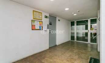 Imagem 4: Apartamento para venda possui 74 metros quadrados com 2 quartos em Menino Deus - Porto Ale