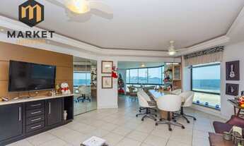 Imagem 2: Apartamento Frente Mar na Barra Sul com 3 dormitórios à venda, 238 m² por R$ 3.790.000 - B