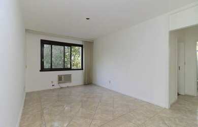 Imagem 2: PORTO ALEGRE - Apartamento Padrão - Santa Cecília