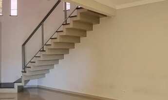 Imagem 5: Casa de condomínio para aluguel e venda possui 240 metros quadrados com 3 quartos