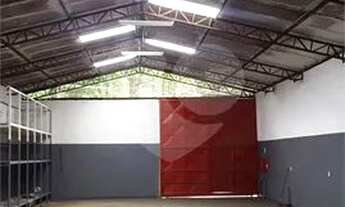 Imagem 3: GALPÃO COMERCIAL DE 330 M2 COM VÃO LIVRE PARA VENDA E LOCAÇÃO NO MANDAQUI