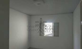 Imagem 2: Casa Centro Aluguel 2 Dormitórios 83m² 255467903 Cômodos Amplos