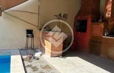 Imagem 4: CASA COM PISCINA 3 quartos c/ piscina 2 vagas e quintal codigo: 95926