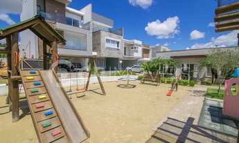 Imagem: Casa em Condomínio com 3 quartos e 234m²