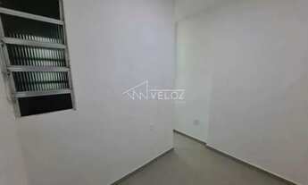 Imagem: Kitnet/Conjugado - / Residencial / Glória