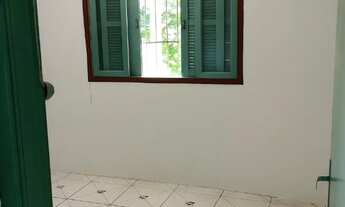 Imagem 5: Casa de material