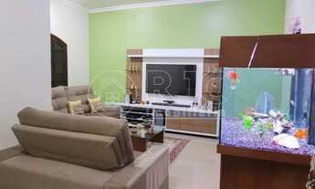 Imagem: Casa de vila para venda possui 180 metros