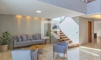 Imagem: Casa à Venda - Bandeirantes, 3 Quartos