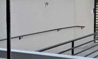 Imagem 5: Apartamento semi mobiliado, moderno em excelente localização