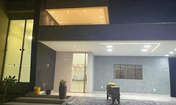 Imagem 4: EXCELENTE CASA DE ALTO PADRÃO NO ALPHAVILLE - 03 SUÍTES