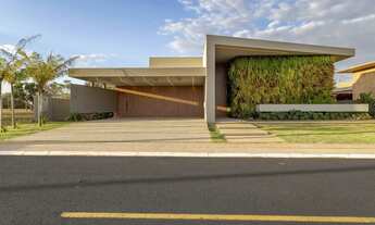 Imagem: Casa de alto padrão no Terras do Golfe