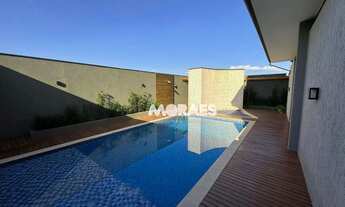 Imagem 2: Casa mobiliada em Condomínio Fechado com 4 suítes, 460 m² - à venda por R$ 3.600.000 - Res