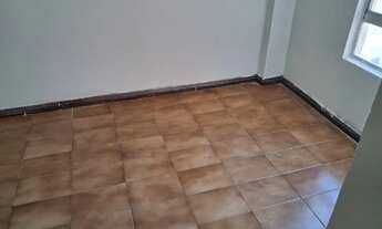 Imagem 2: ALUGA -SE QUARTO E SALA NA SAUDE